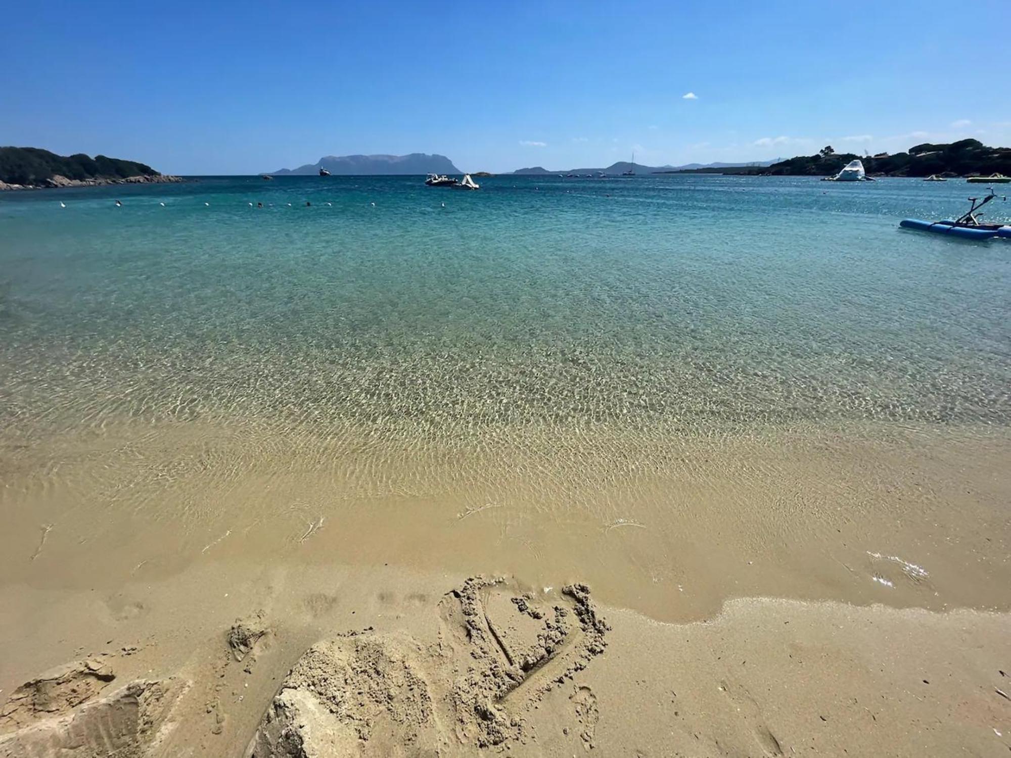 Appartamento Libeccio A 300M Dalla Spiaggia Golfo Aranci Exterior foto